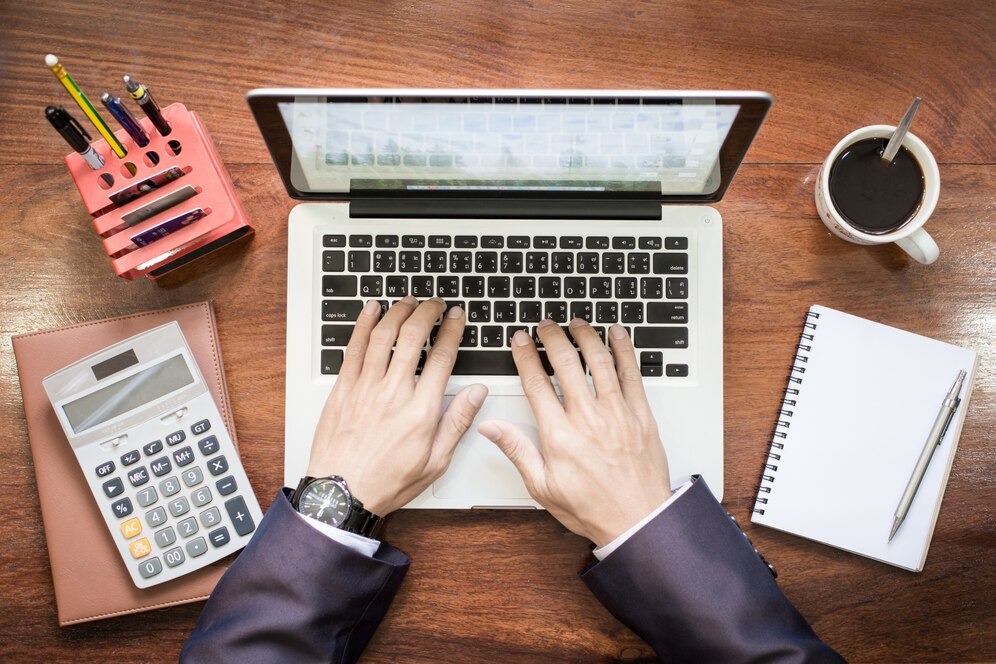 Why Use an Online SS 4 Generator for Taxes? – PaystubUSA