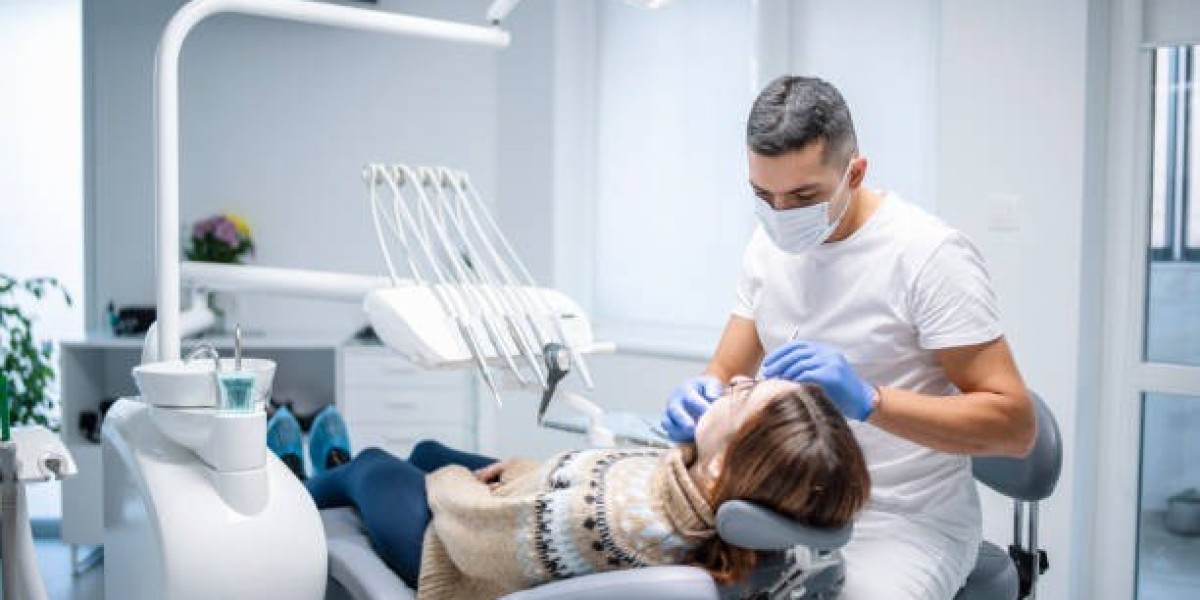 Implant Dentist: Ensure A Clean Facility With Friendly Staff